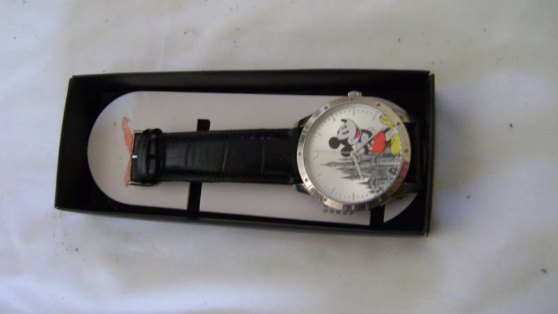 DISNEY MICKEY MOUSE WATCH
