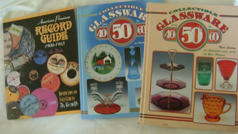 3 COLLECTOR BOOKS