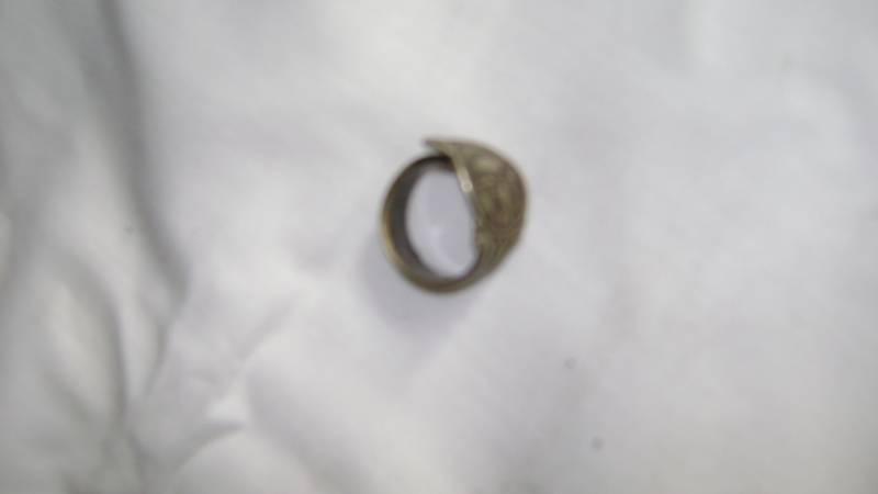 ANTIQUE RING