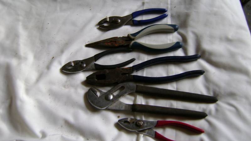 6 PLIERS