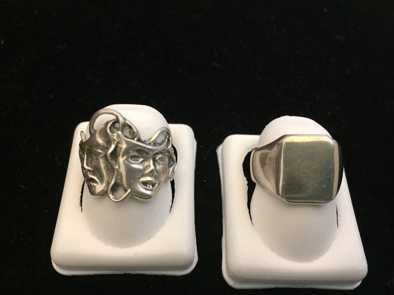 lot 57 image: Sterling Silver Rings - Drama Masks & Spot for Engraving