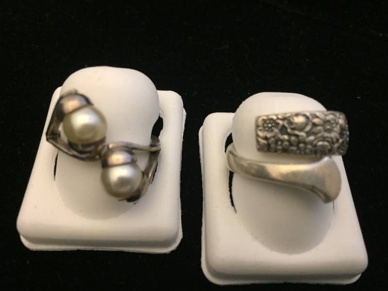 lot 59 image: Sterling Silver Rings