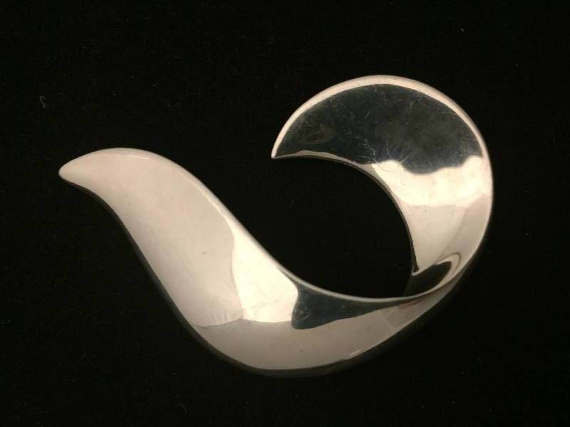 lot 9 image: Sterling Silver Brooch Pin 925 ESPO SIG.