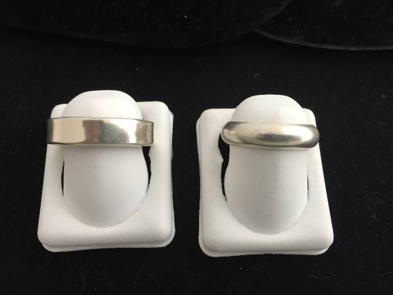 lot 39 image: Sterling Silver Band Rings - Qty 2