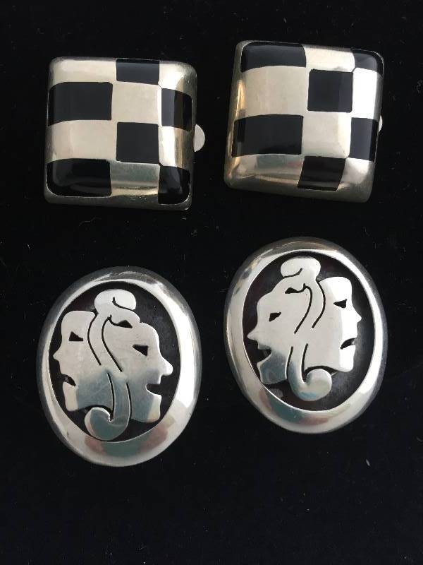 lot 42 image: Sterling Silver Earrings - qty 2