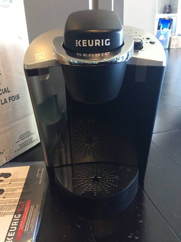 lot 1 image: NEW Keurig K140 Commercial Use Single Cup Brewing System - Coffee