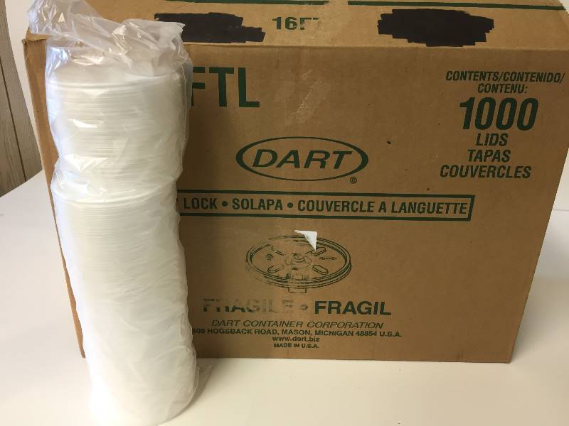 lot 19 image: 1000 DART Lift n Lcok Lids No. 16FTL
