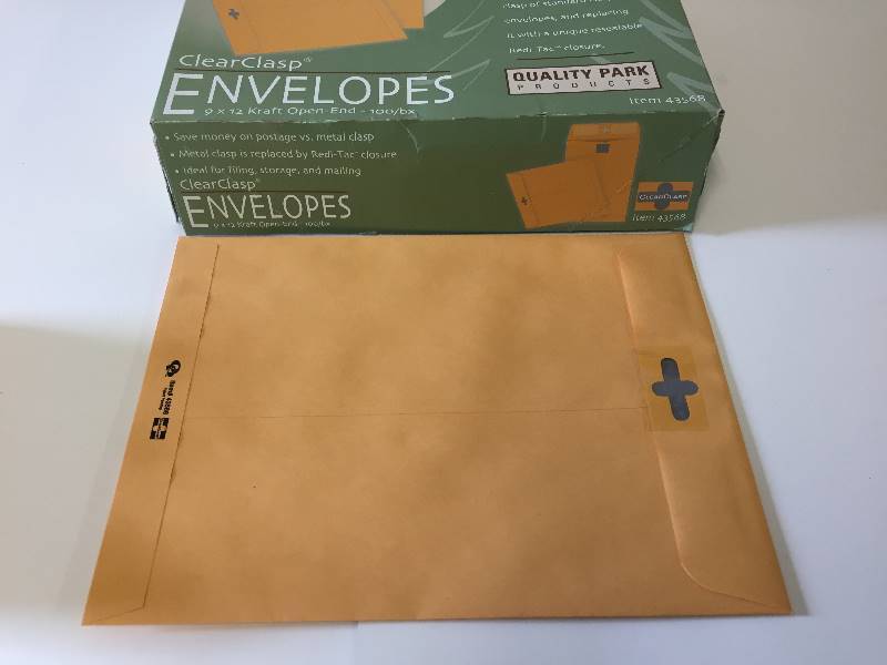 lot 73 image: 100 Park Preserve ClearClasp 9 x 12 Envelopes