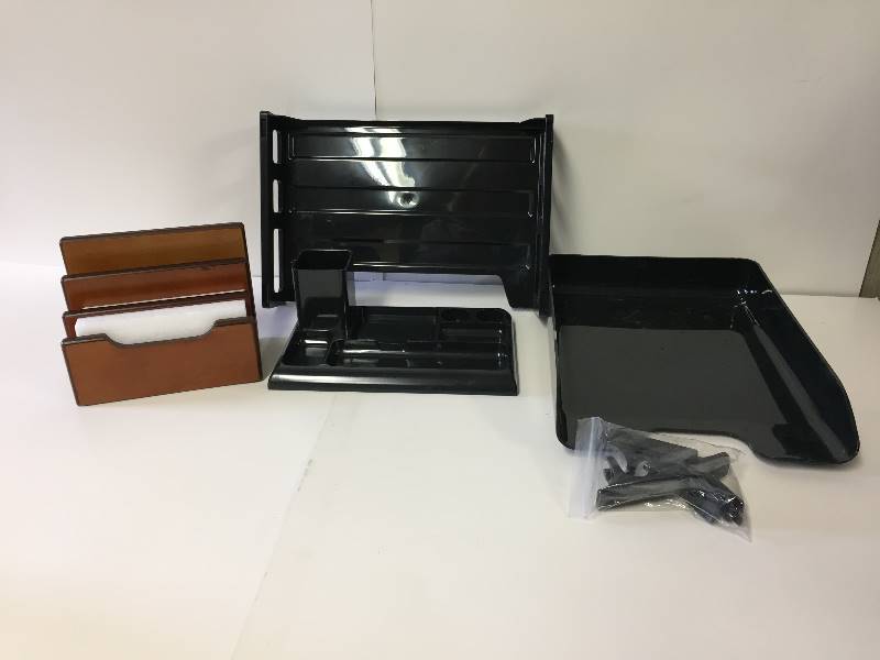 lot 136 image: Desk Storage