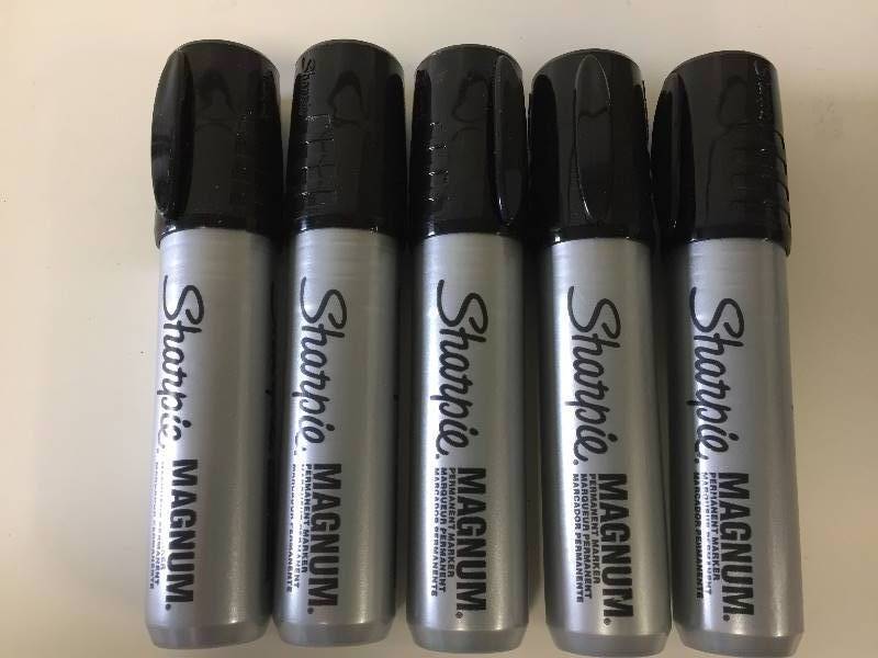 lot 137 image: 5 Sharpie Magnum Black Permanent Markers