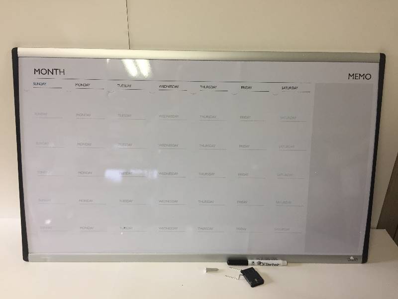 lot 128 image: Quartet Magnetic Dry Erase White Board Calendar