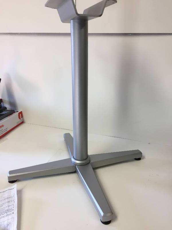 lot 13 image: HON Heavy Duty Table Base - Heavy Metal