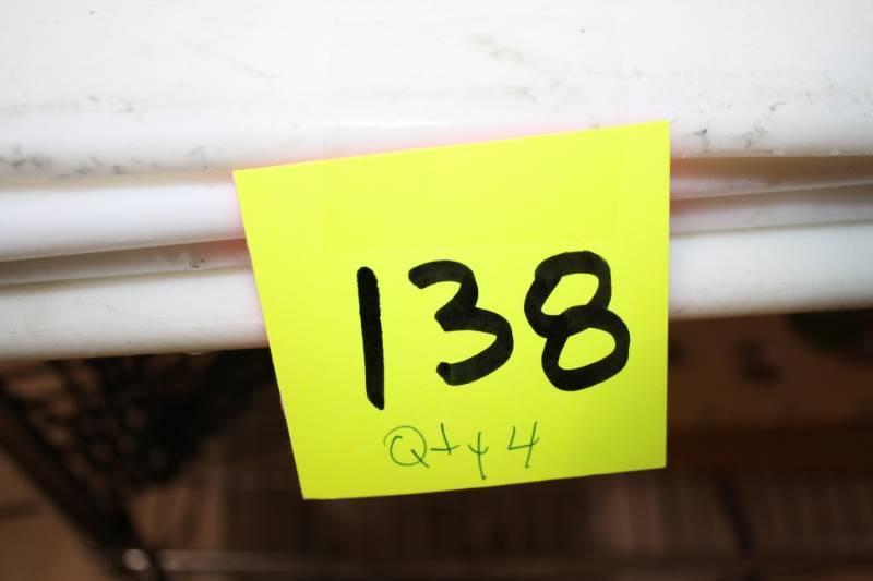 lot 138 image: Cutting Board    