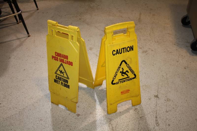 lot 192 image: Wet Floor Signs