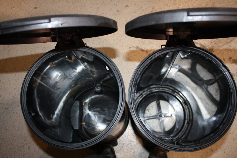 lot 194 image: Step Garbage Cans