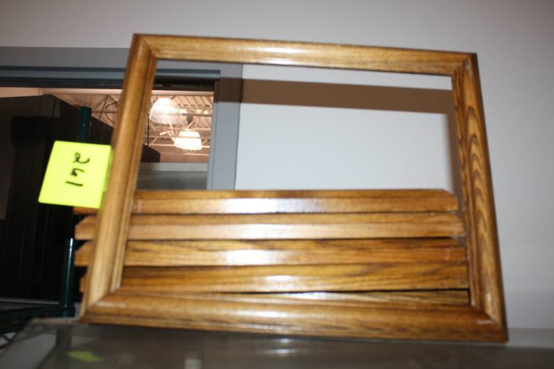 lot 261 image: Wood Frames