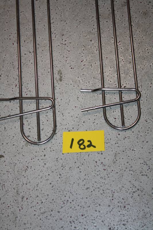 lot 182 image: Rails