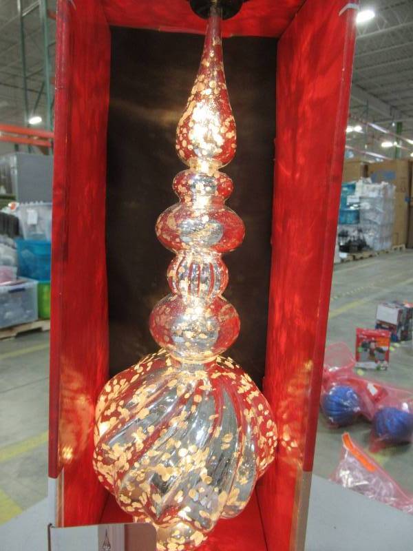 lot 22 image: Home Accents Holiday 16 in. LED Light Treetop in Silver, Model C-17289 B.