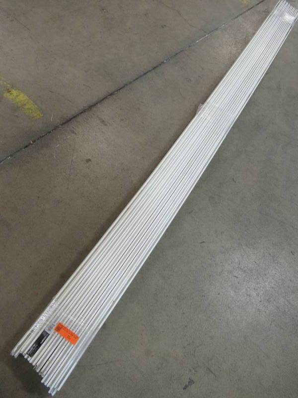 lot 62 image: 18 Freedom (Common 34-in x 2-in x 8-ft Actual 0.745-in x 1.74-in x 8.02-ft) White Vinyl Lattice Divider 73004337