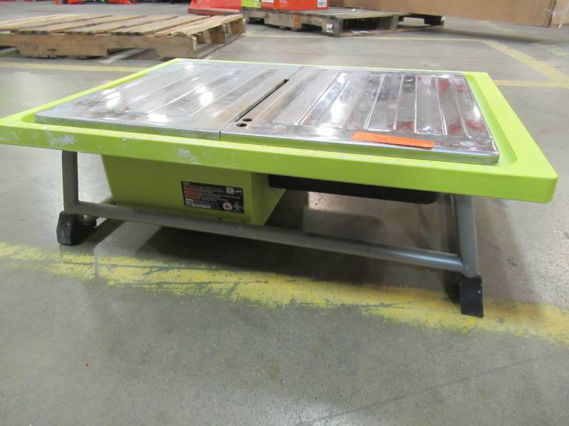 lot 18 image: USED - Ryobi 7 in. Tabletop Tile Saw, WS722.