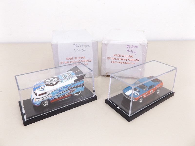 lot 30 image: 2 NEW Limited Edition Hot Wheels