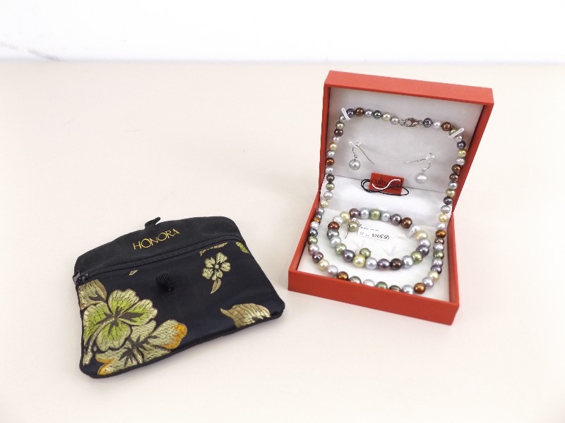 lot 53 image: NEW Sterling HONORA Cultured Pearl Necklace, Bracelet, Earring Set