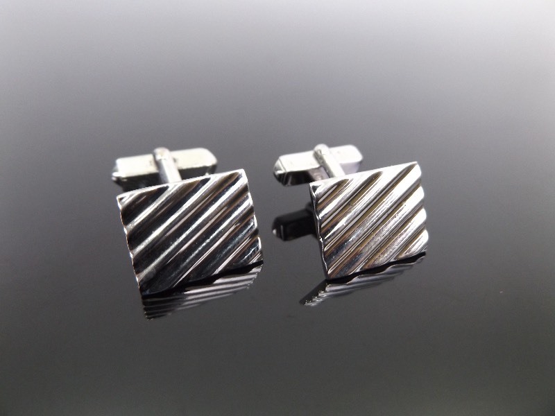 lot 54 image: .925 Sterling Silver Set of SWANK Cufflinks