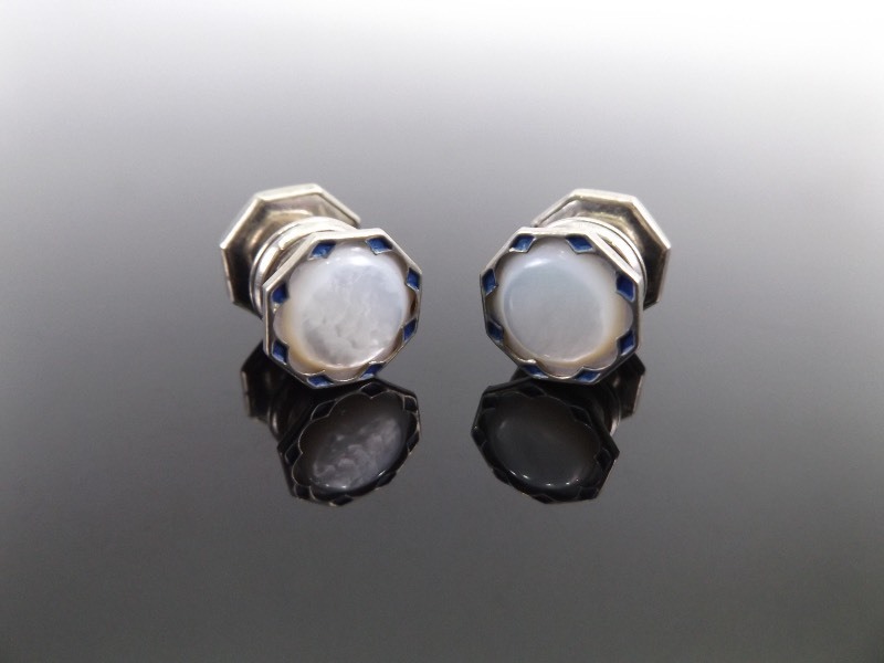 lot 55 image: Art Deco B.W. Kum-A-Part Mother of Pearl Blue Enamel Snap Cufflinks