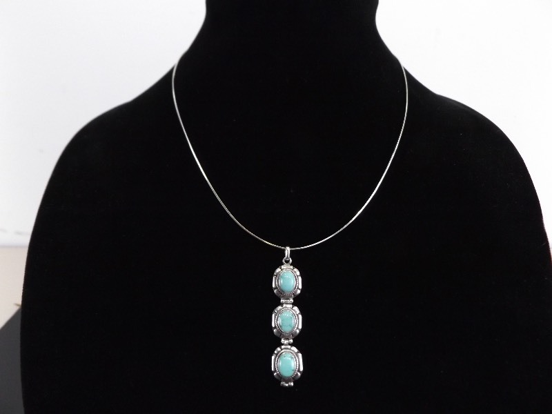 lot 58 image: .925 Sterling Silver Green Turquoise Pendant and Necklace