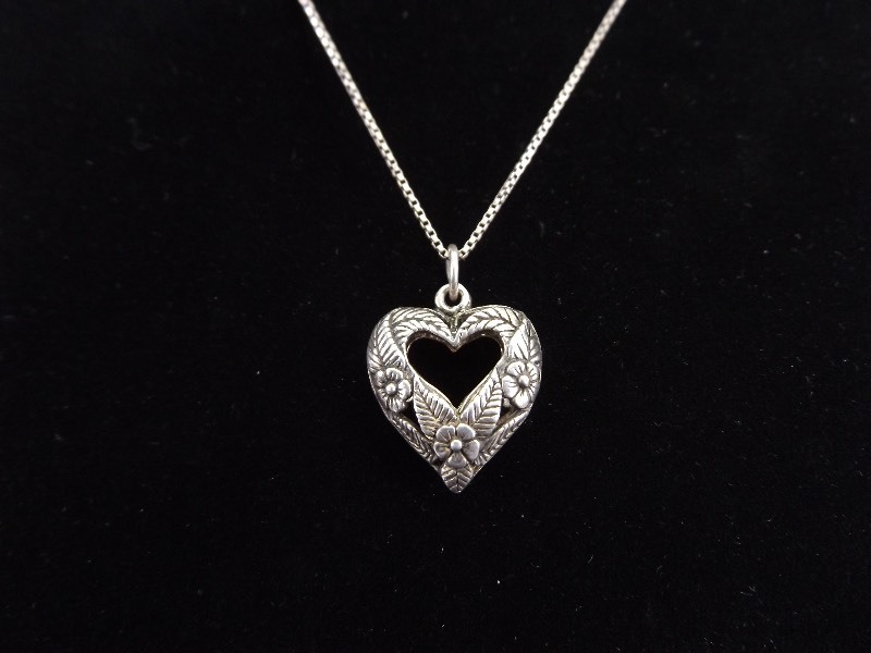 lot 64 image: .925 Sterling Silver Heart Pendant and Necklace