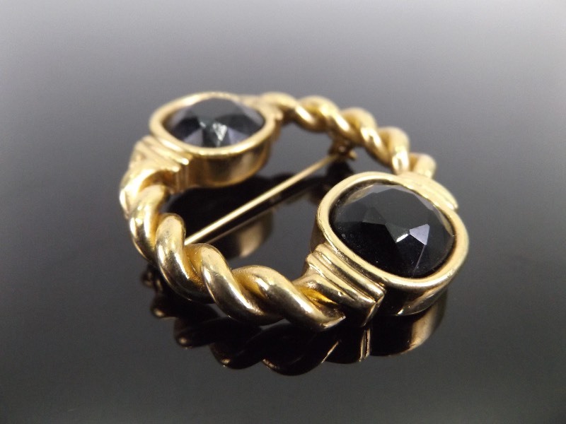 lot 80 image: Vintage Givenchy Runway Brooch