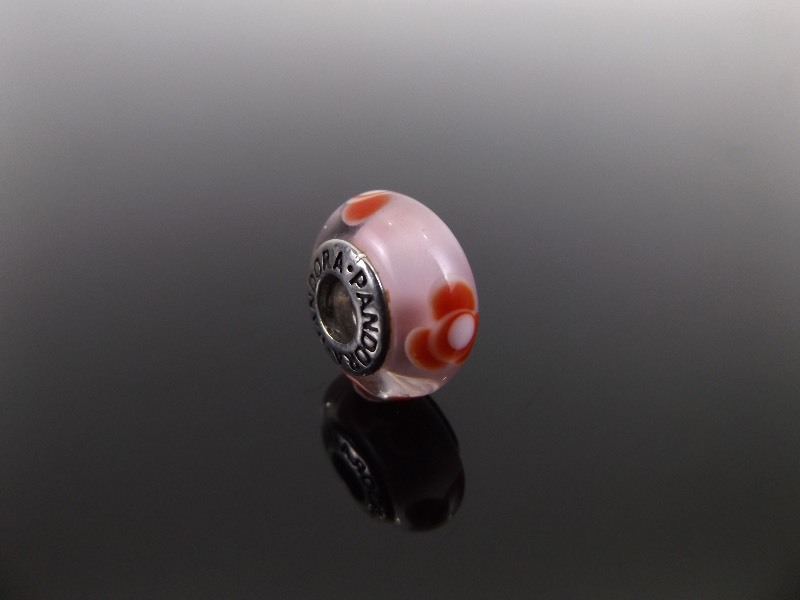 lot 119 image: PANDORA .925 ALE Murano Charm