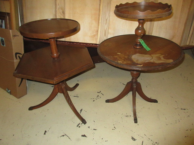 lot 515 image: 2 TWO TIERED TABLES