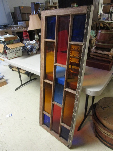 lot 525 image: STAINED GLASS WINDOW