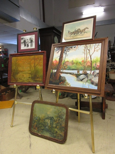 lot 554 image: 5 MISC WALL ART