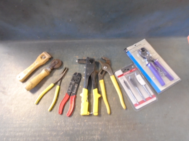 Misc Tools and Heavy Duty Snap Pliers