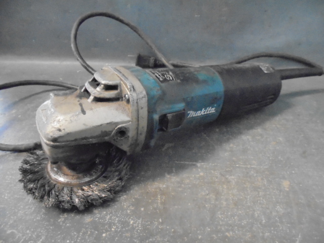 Makita Angle Grinder