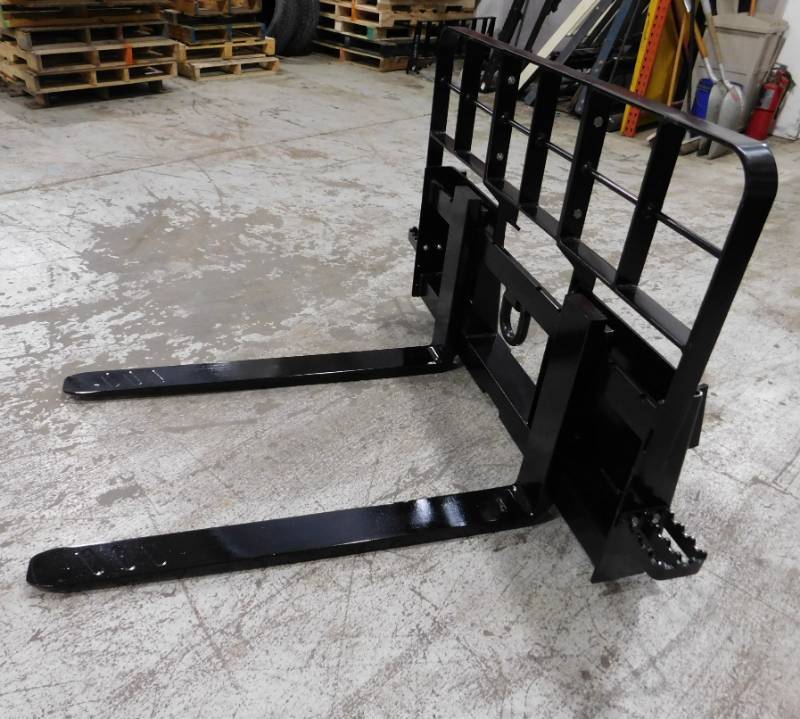 New Skidsteer Quick Attach Pallet Forks Plate