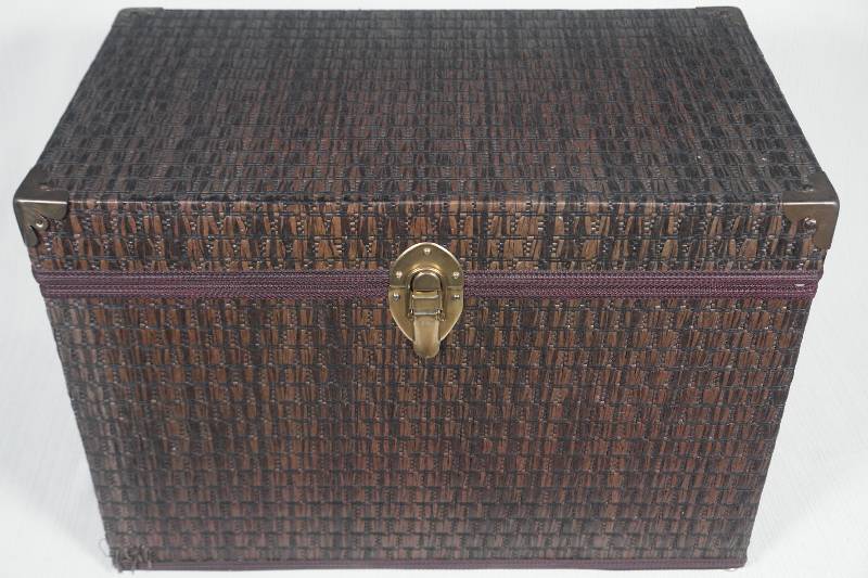 Hawkeye Cedar Lined Chest