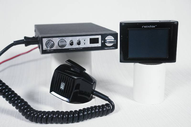 CB Radio &amp GPS Unit