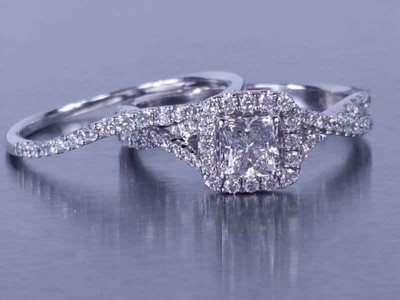 1 15 CT Helzberg Halo Diamond Bridal Set - Performance Certificate & Receipt