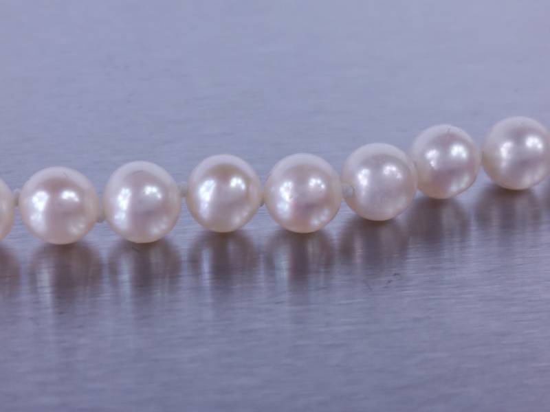 Gorgeous Genuine High End Pearl Estate Necklace in 14K Gold