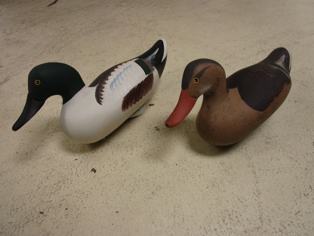lot 725 image: SIGNED DUCK DECOYS