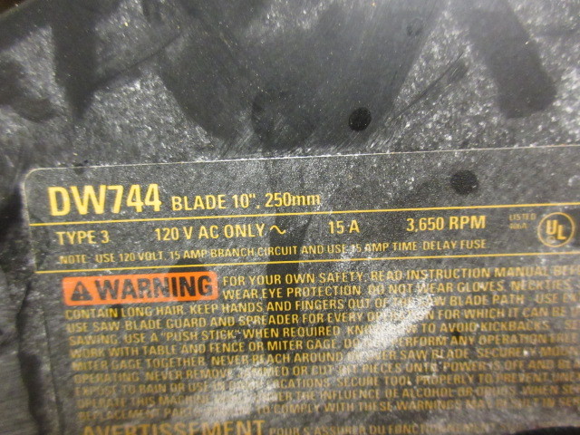 lot 737 image: DeWALT TABLE SAW
