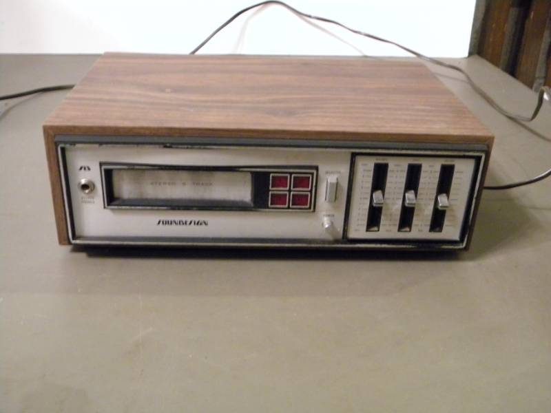 Soundesign 8 Track Tape Player