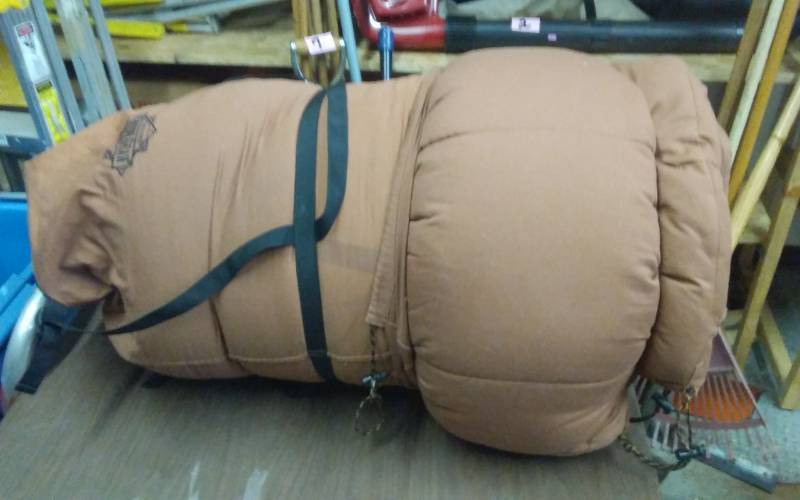 lot 44 image: Large Sleeping Bag