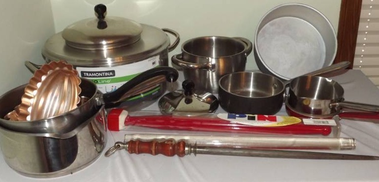 Assorted Kitchenware