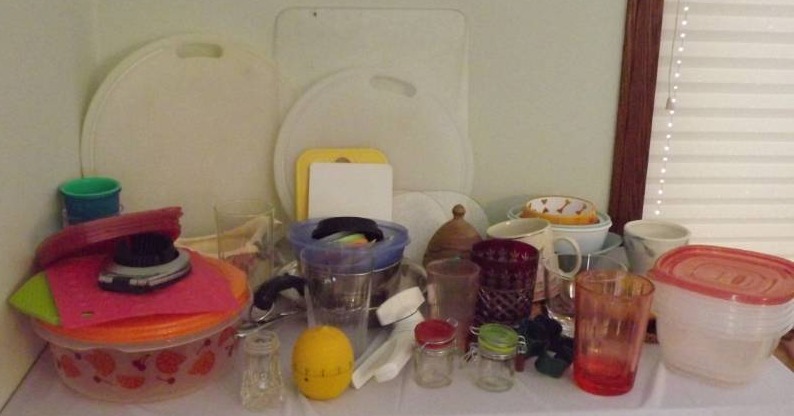 Assorted Kitchenware