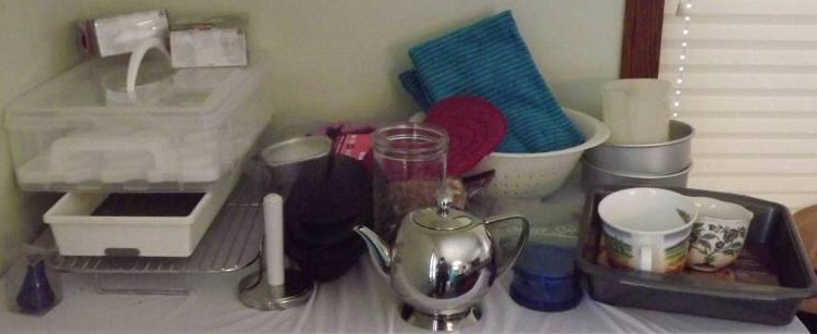 Assorted Kitchenware