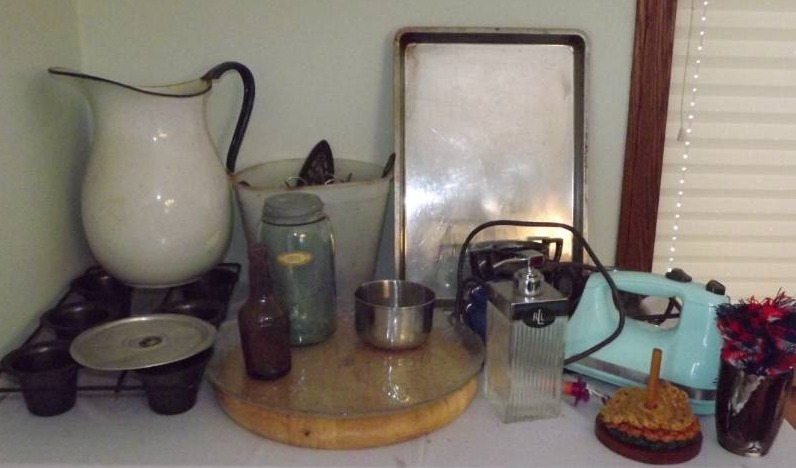 Assorted Kitchenware